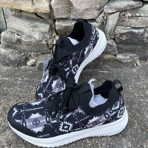 Women’s size 8 shoes. Crazy Train Shoes